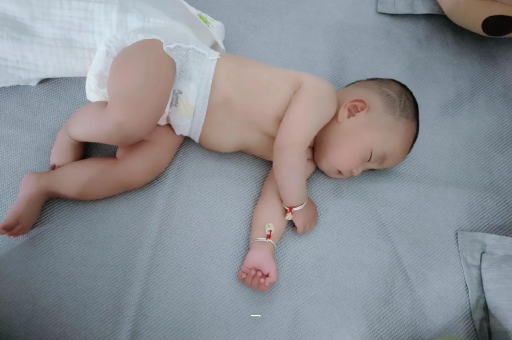 巨野宝宝老打喷嚏怎么办